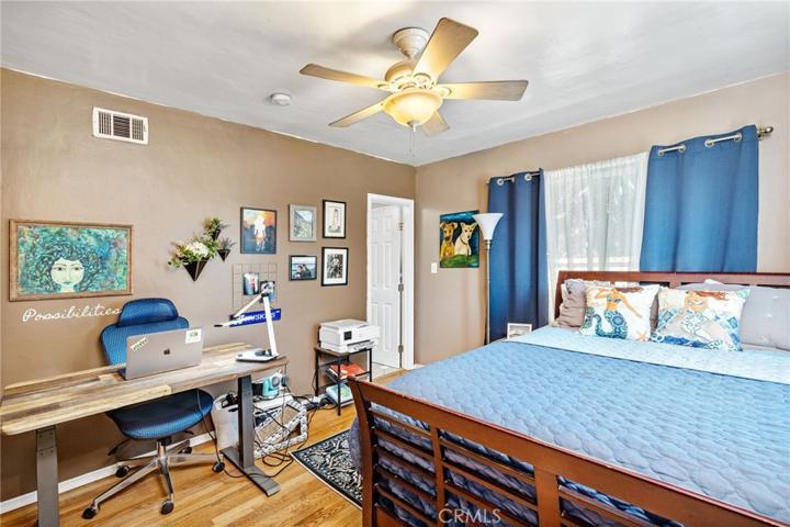 Master with ensuite
