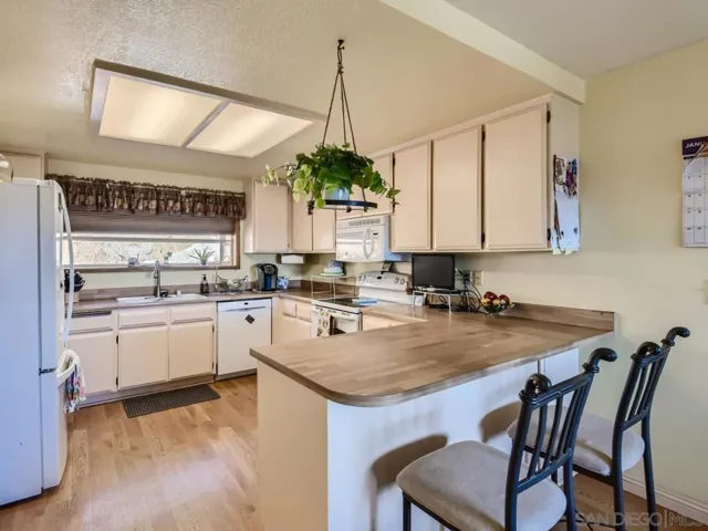 11410 Eucalyptus Hills Dr, Lakeside, California 92040