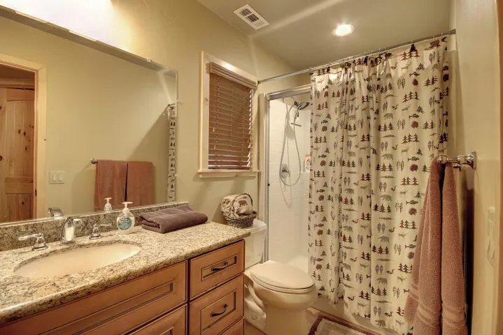master-bathroom_53185959783_o