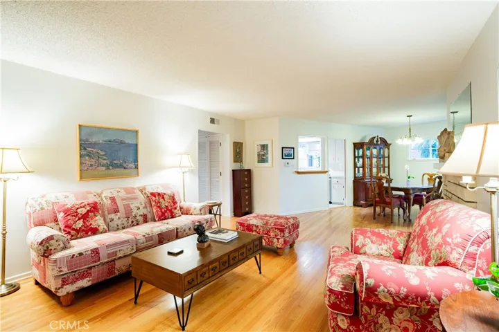 1455 N Mountain Avenue, Claremont, California 91711
