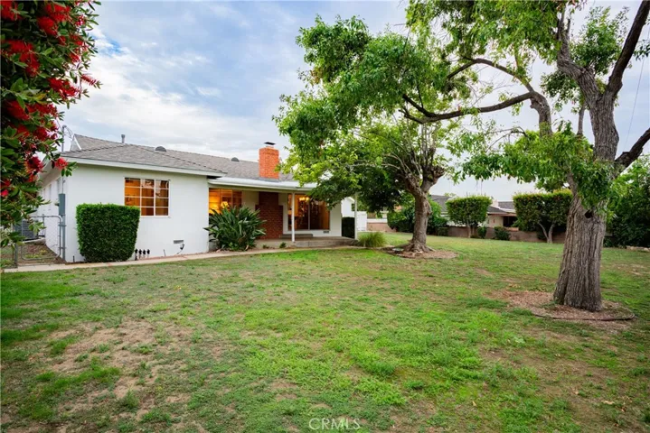 1455 N Mountain Avenue, Claremont, California 91711