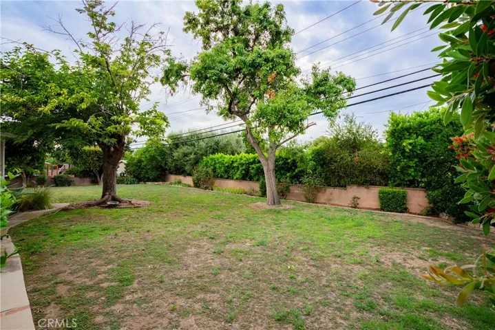 1455 N Mountain Avenue, Claremont, California 91711