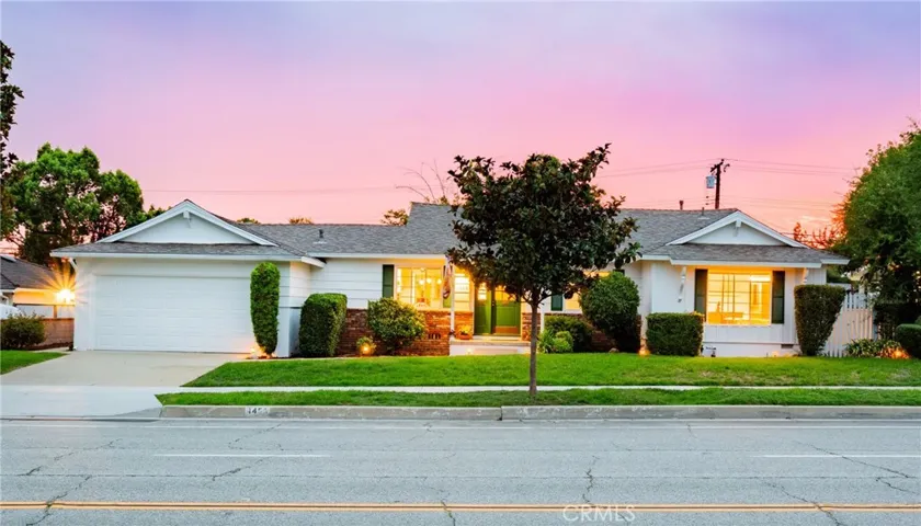 1455 N Mountain Avenue, Claremont, California 91711