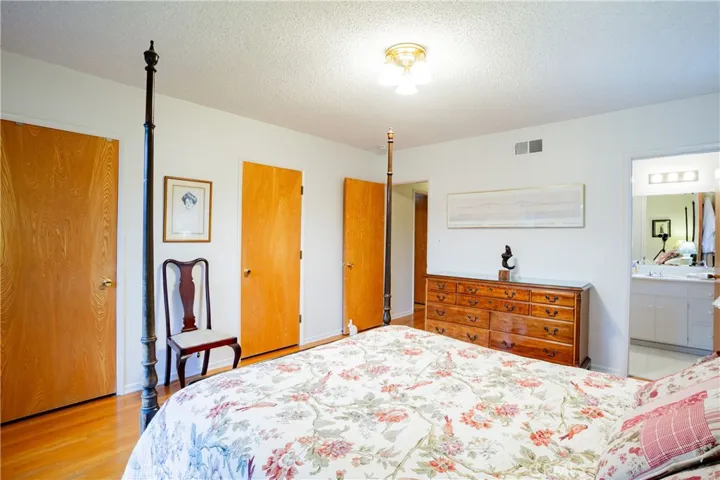 1455 N Mountain Avenue, Claremont, California 91711