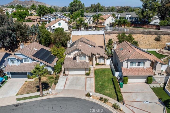 371 Glacier Circle, Corona, California 92879