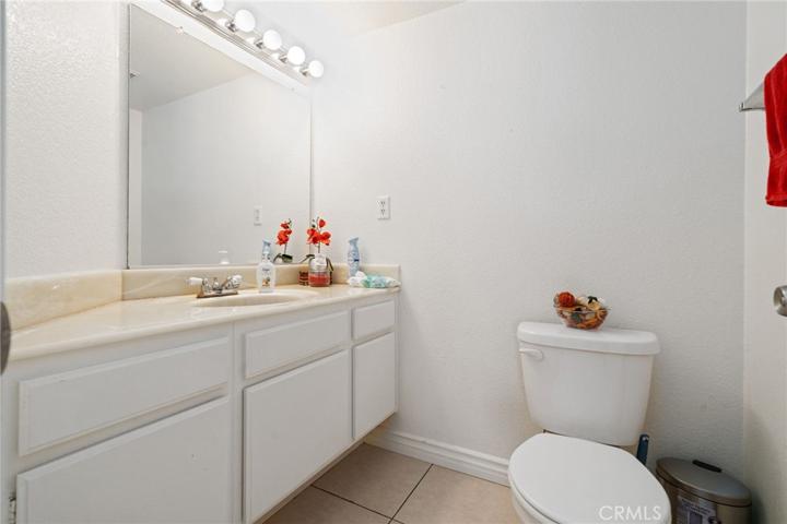 371 Glacier Circle, Corona, California 92879