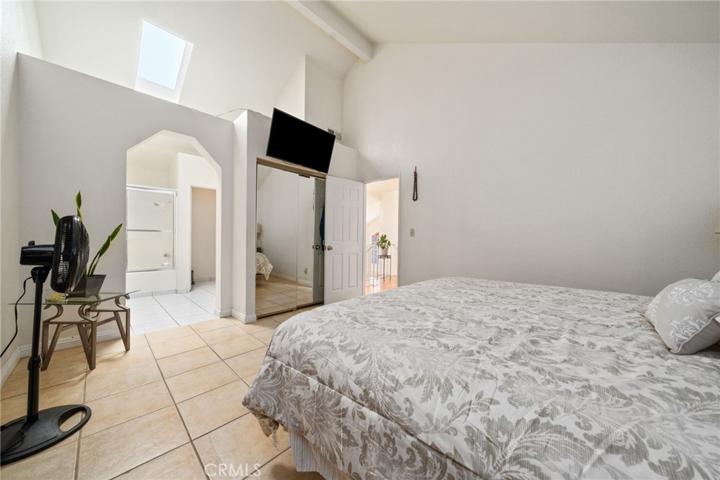 371 Glacier Circle, Corona, California 92879