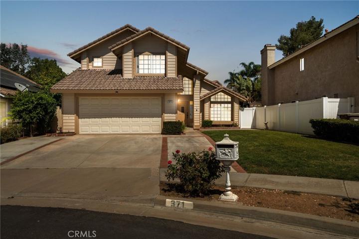 371 Glacier Circle, Corona, California 92879