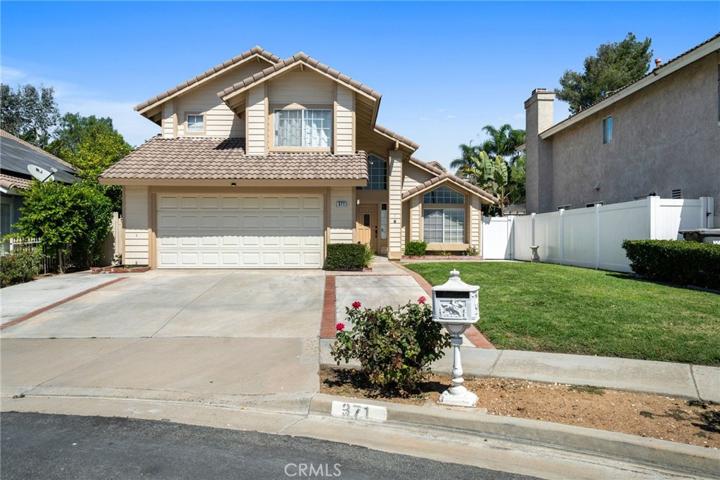 371 Glacier Circle, Corona, California 92879