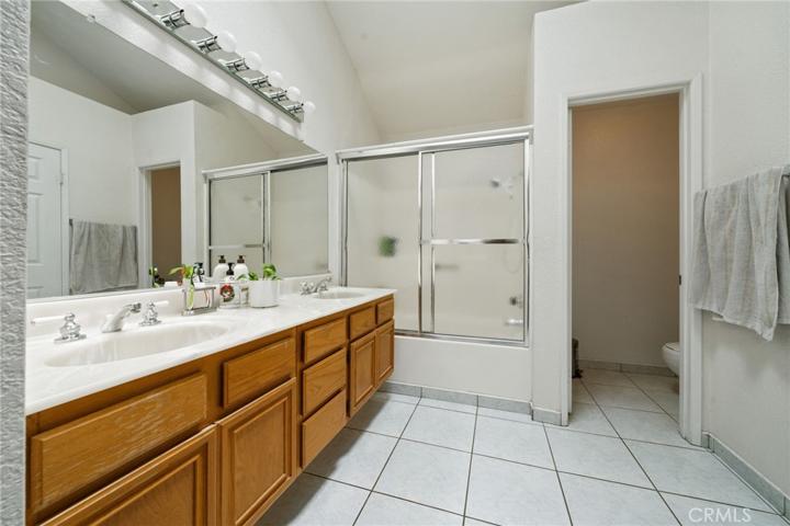 371 Glacier Circle, Corona, California 92879