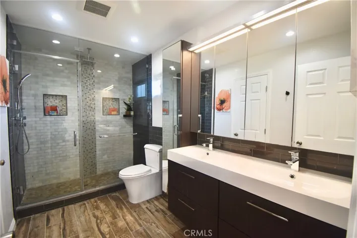 6962 Cumberland Drive, Huntington Beach, California 92647
