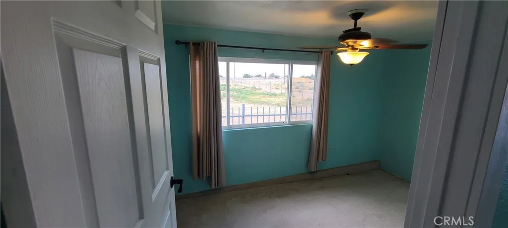 Extra Room (garage)
