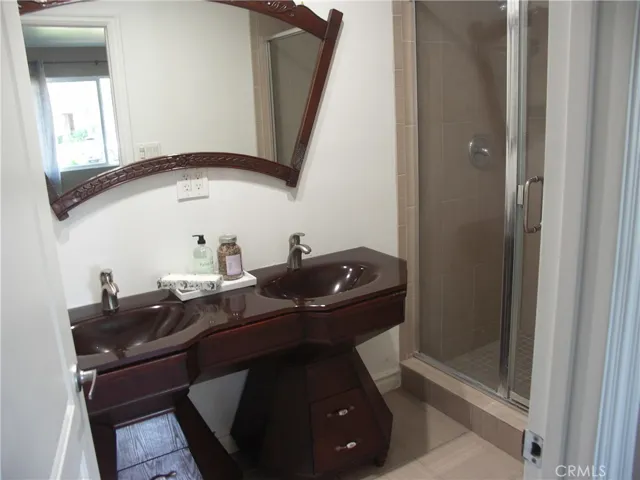 514 E Kenbridge Drive, Carson, California 90746