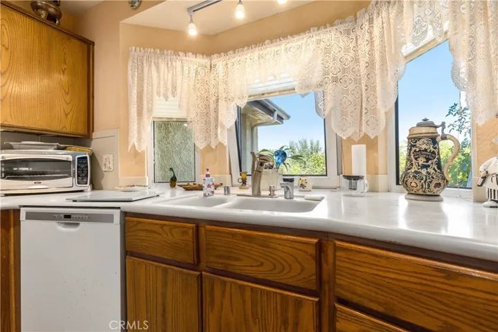 12660 El Camino Real, Atascadero, California 93422
