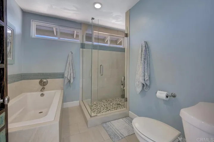 2048 Elevado Hills Drive, Vista, California 92084