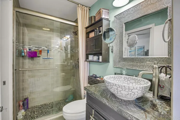 2048 Elevado Hills Drive, Vista, California 92084
