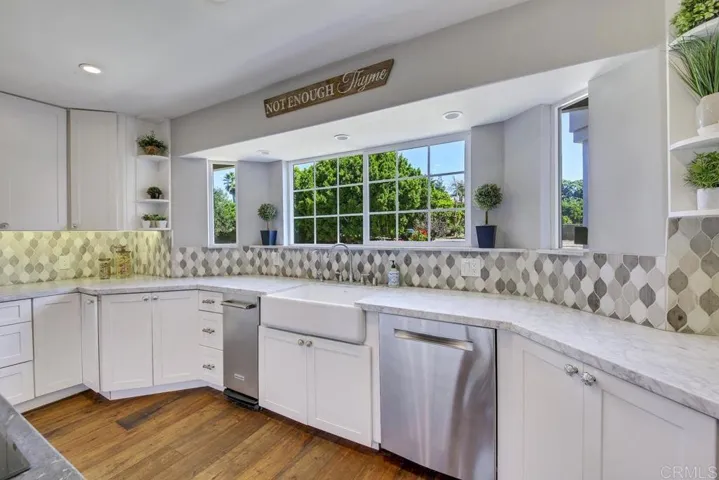 2048 Elevado Hills Drive, Vista, California 92084