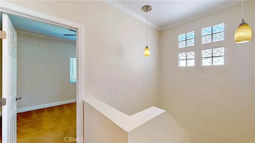 27867 Crown Court Circle Unit 75, Valencia, California 91354