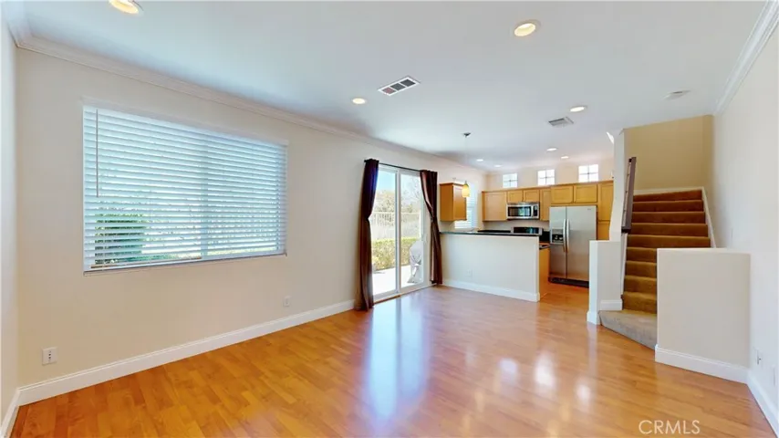 27867 Crown Court Circle Unit 75, Valencia, California 91354