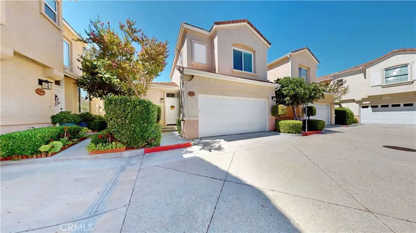27867 Crown Court Circle Unit 75, Valencia, California 91354