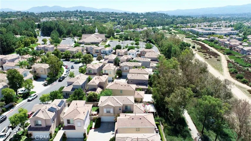 27867 Crown Court Circle Unit 75, Valencia, California 91354