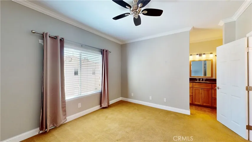 27867 Crown Court Circle Unit 75, Valencia, California 91354