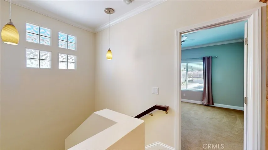 27867 Crown Court Circle Unit 75, Valencia, California 91354