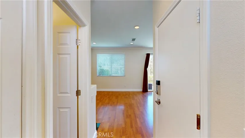 27867 Crown Court Circle Unit 75, Valencia, California 91354
