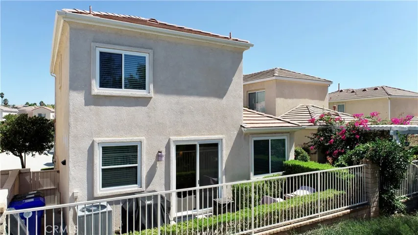 27867 Crown Court Circle Unit 75, Valencia, California 91354