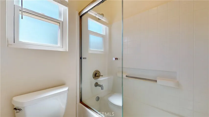 27867 Crown Court Circle Unit 75, Valencia, California 91354