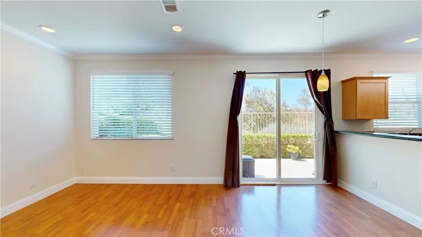 27867 Crown Court Circle Unit 75, Valencia, California 91354