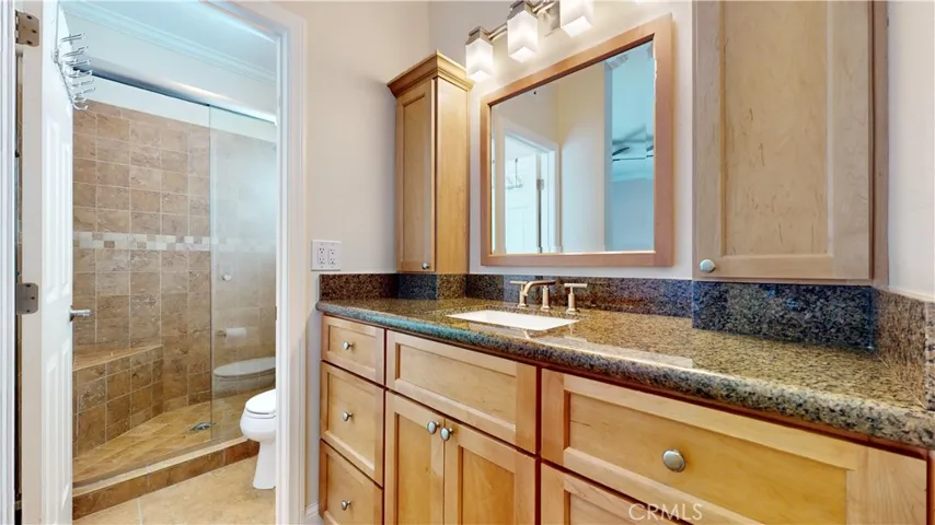 27867 Crown Court Circle Unit 75, Valencia, California 91354