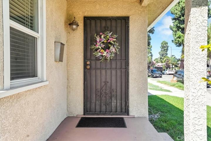 2421 Delta Avenue, Long Beach, California 90810