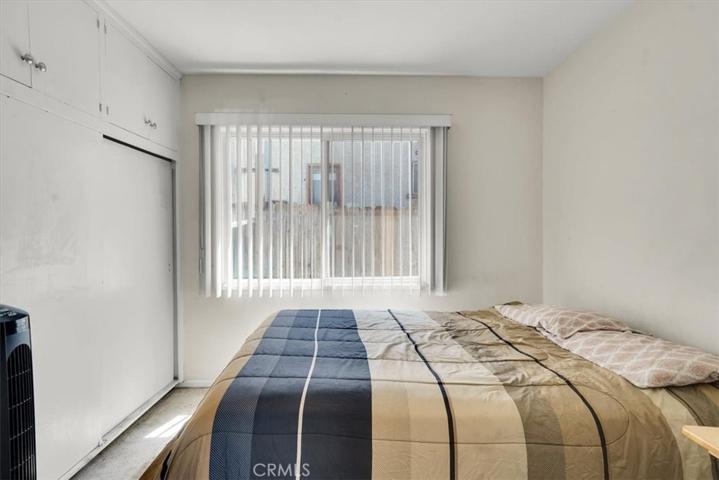 2421 Delta Avenue, Long Beach, California 90810