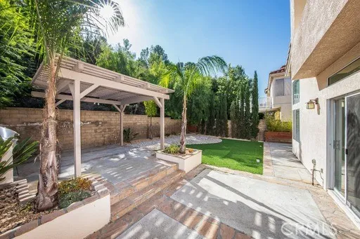 19418 San Marino Court, Newhall, California 91321