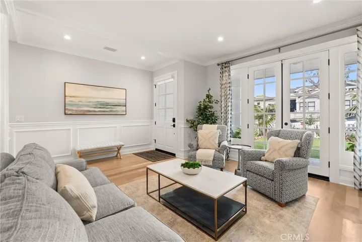 1605 Magnolia Avenue, Manhattan Beach, California 90266