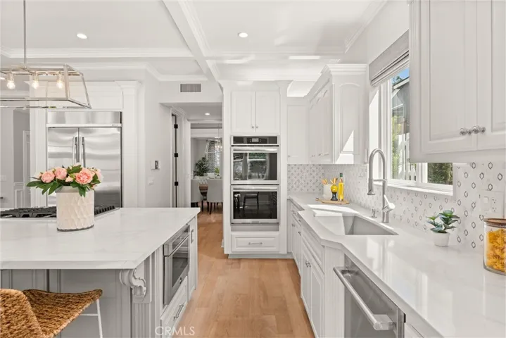 1605 Magnolia Avenue, Manhattan Beach, California 90266