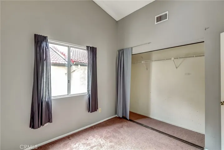 11706 Rincon Avenue, Sylmar, California 91342