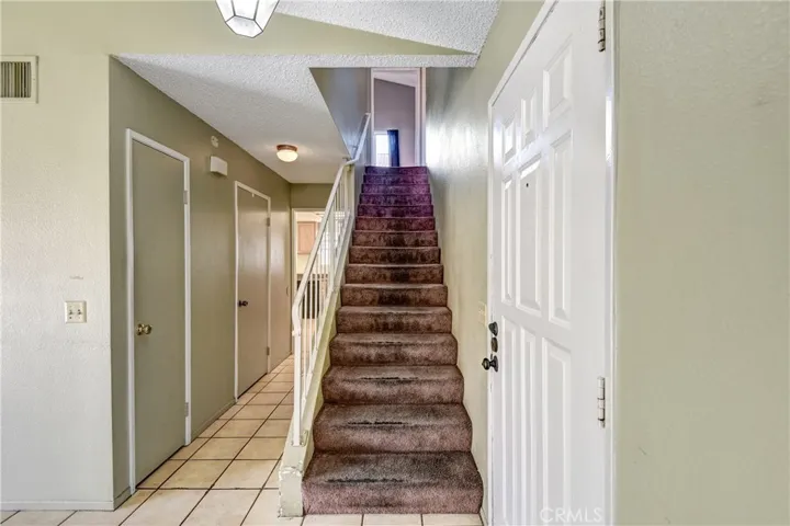 11706 Rincon Avenue, Sylmar, California 91342