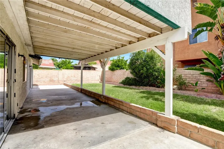 11706 Rincon Avenue, Sylmar, California 91342