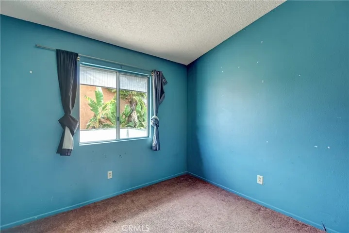 11706 Rincon Avenue, Sylmar, California 91342