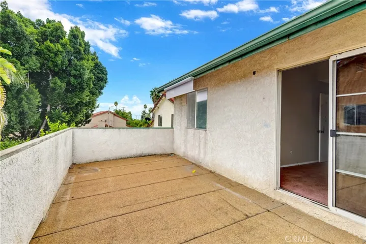 11706 Rincon Avenue, Sylmar, California 91342