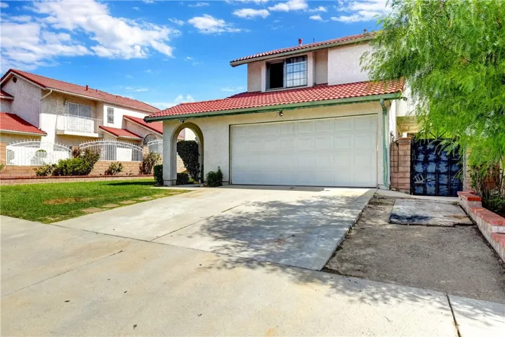 11706 Rincon Avenue, Sylmar, California 91342