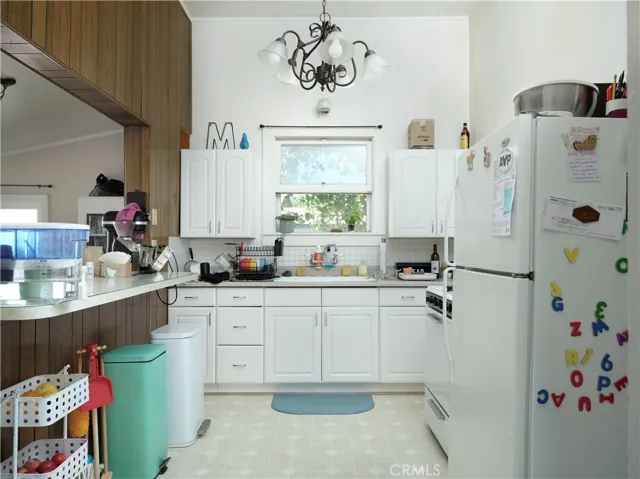 Adorable updated Kitchen.