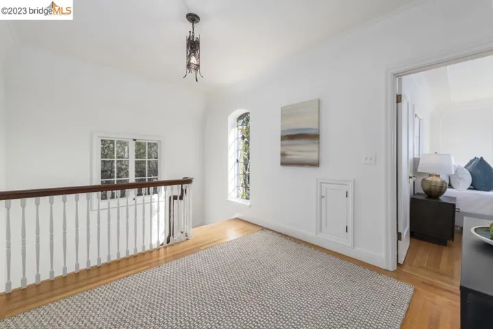 950 Larkspur Rd, Oakland, California 94610