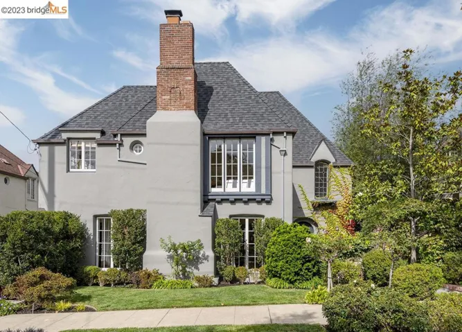 950 Larkspur Rd, Oakland, California 94610