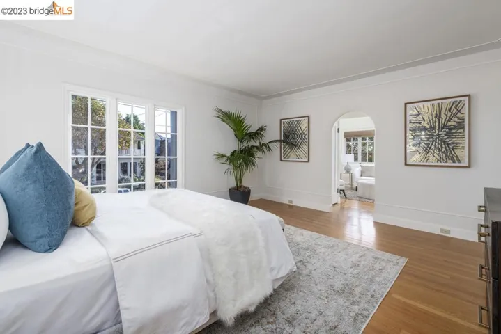 950 Larkspur Rd, Oakland, California 94610