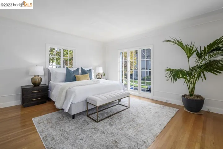 950 Larkspur Rd, Oakland, California 94610