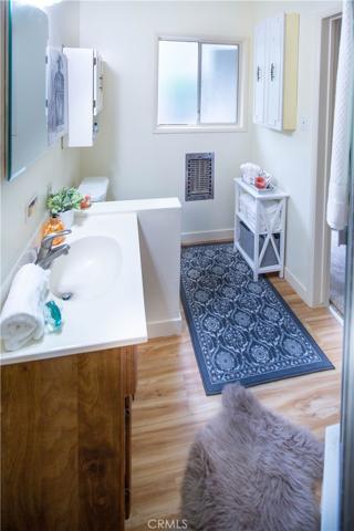 En-suite bathroom with walk in shower.
