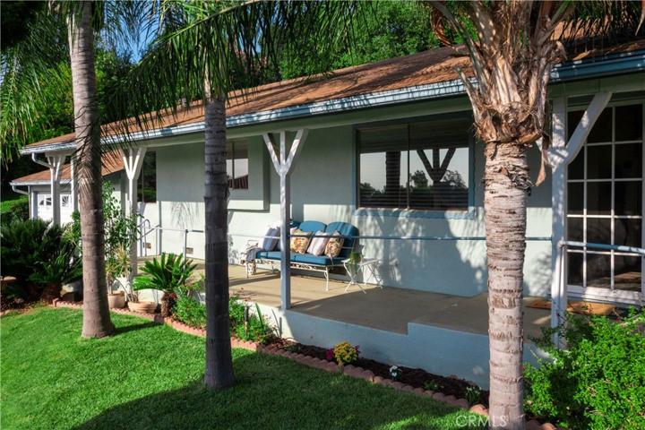 Relaxing front porch